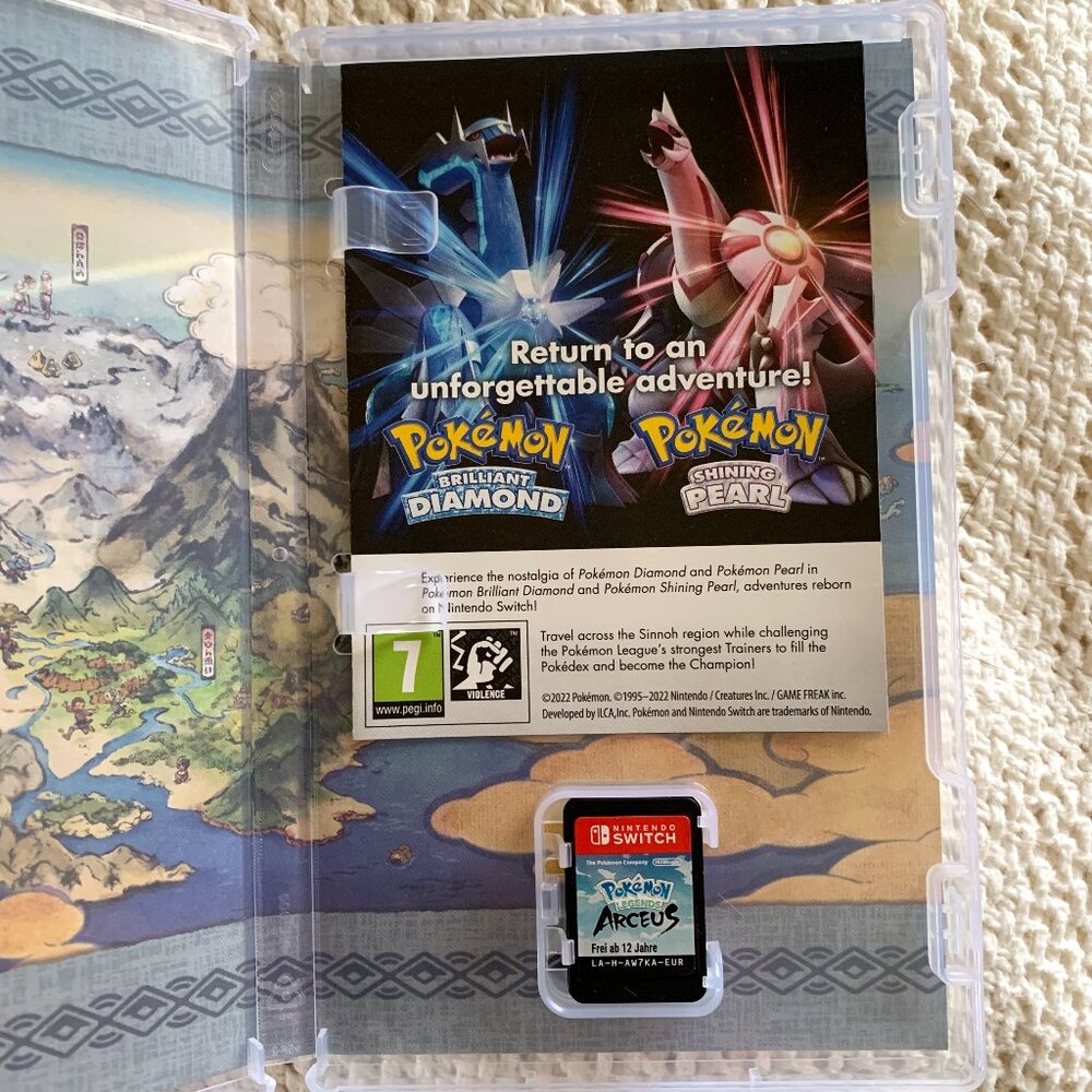 Pokemon Legends: Arceus Nintendo Switch Game - Picture 3 of 3